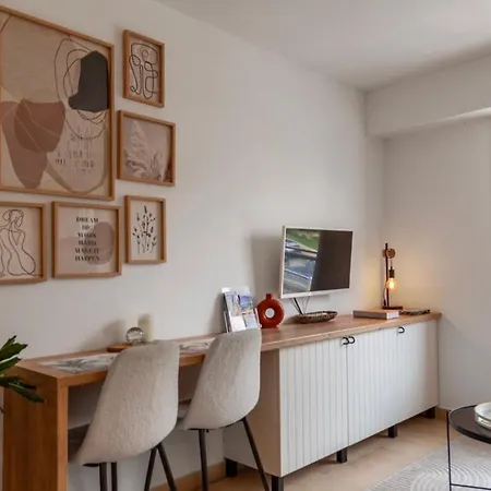 Lumineux A 2 Mn A Pied De La Lägenhet Cannes